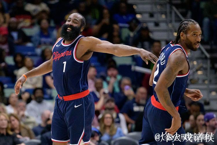 CJ45分鹈鹕险胜爵士4连胜 快船负公牛止4连胜